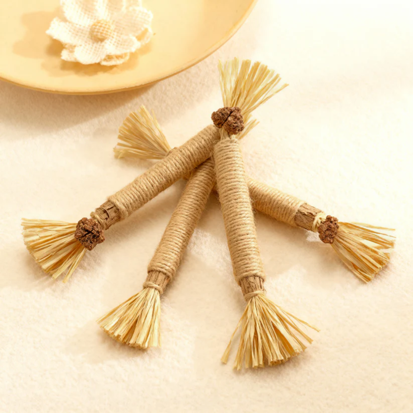 Natural Japanese Silver Vine Chewing Sticks